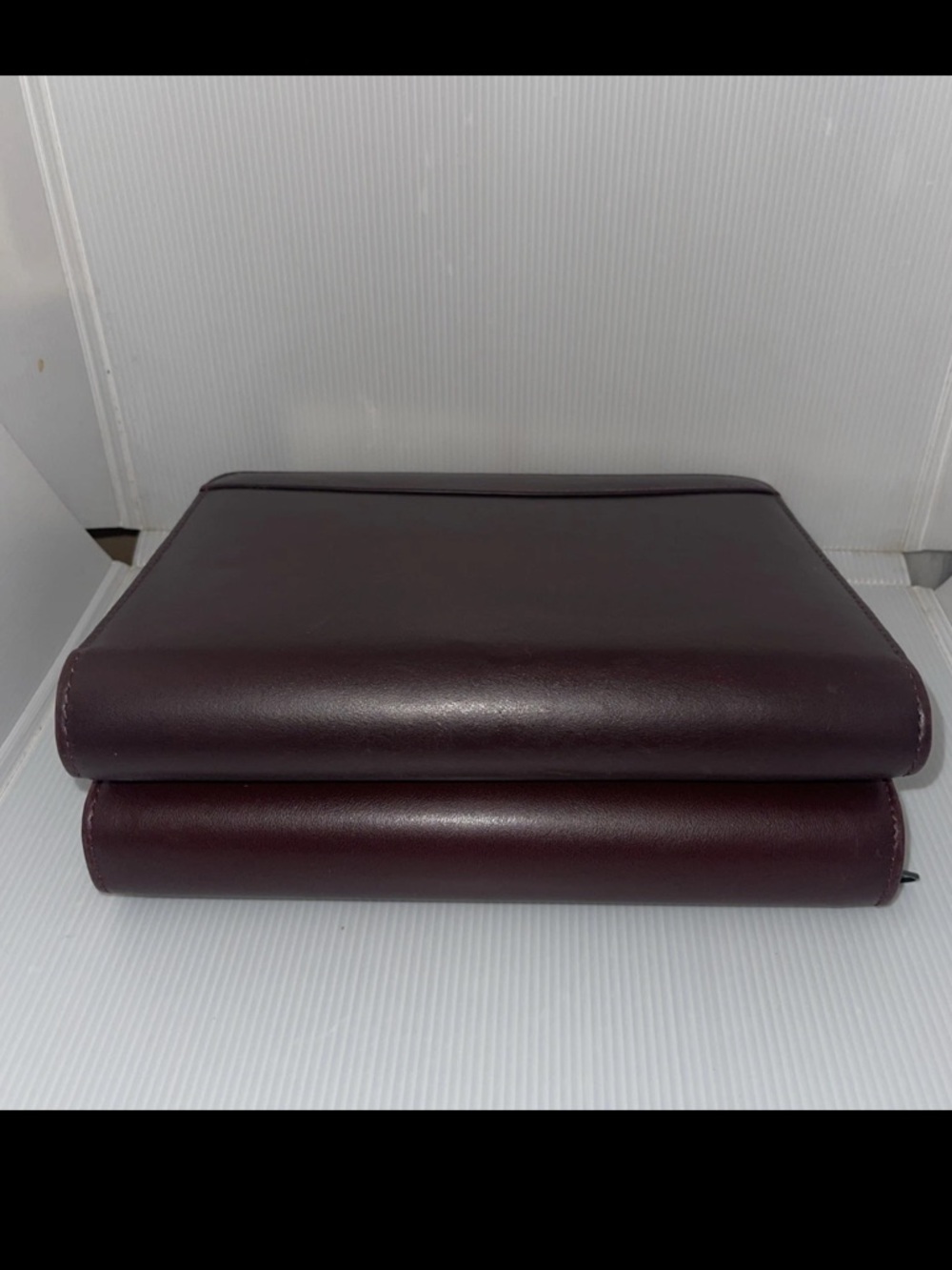 Lot Of 2 Dayrunner Burgundy/Brown Planners  8x10”Zip Around With Some Inserts